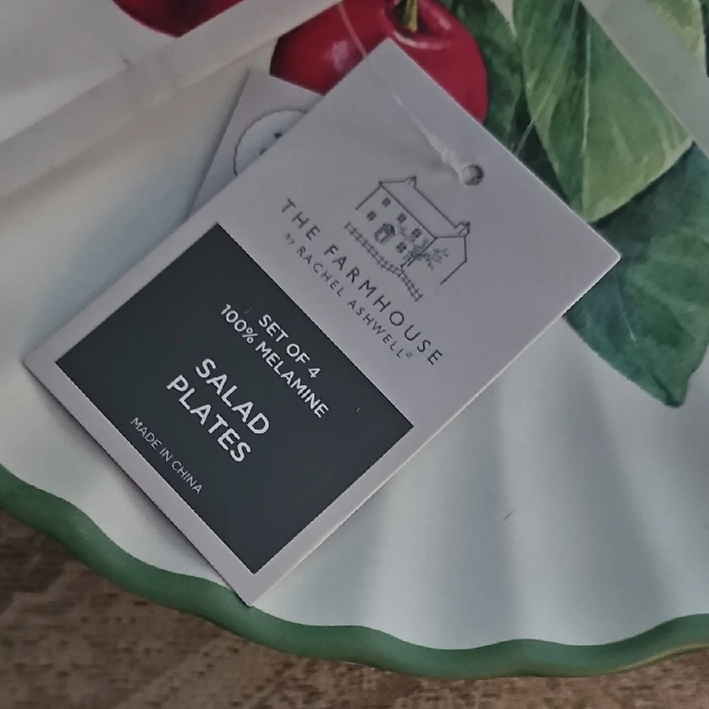 Rachel Ashwell Green and White Salad Plates. Brand New